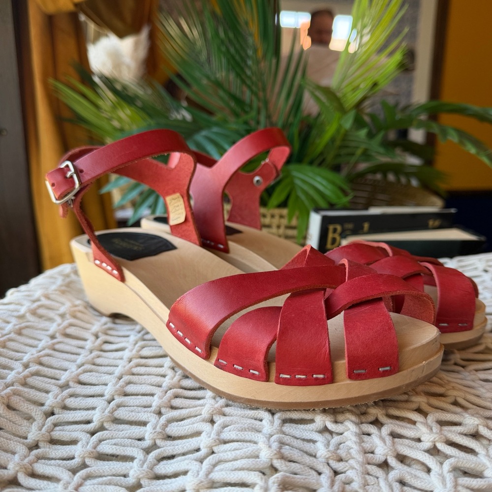 Swedish Hasbeens Krillan Red Leather Clog Sandals Woven Platform Heel Size 39